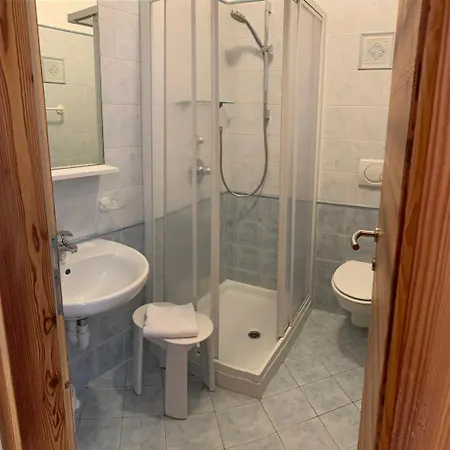 Garni Aurora Bed And Breakfast Soraga Exterior photo